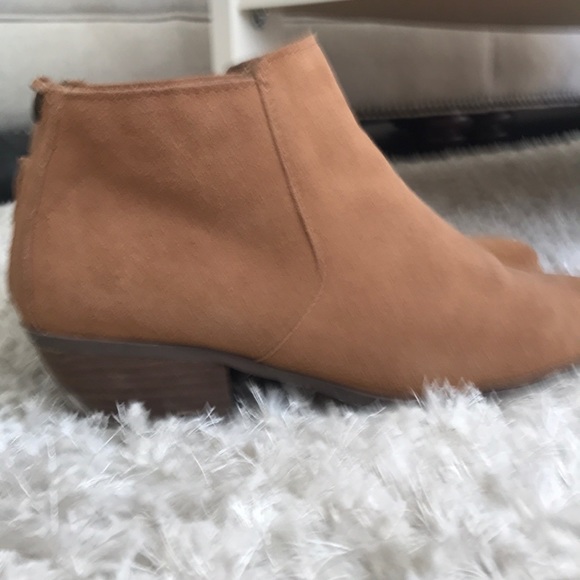 Apri Brown Fringe Booties - Picture 3 of 7